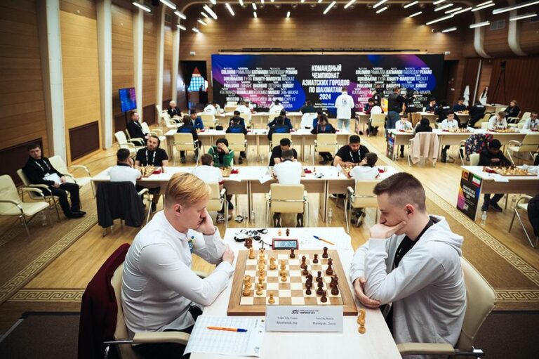 Тульские шахматисты проиграли лидеру чемпионата азиатских городов