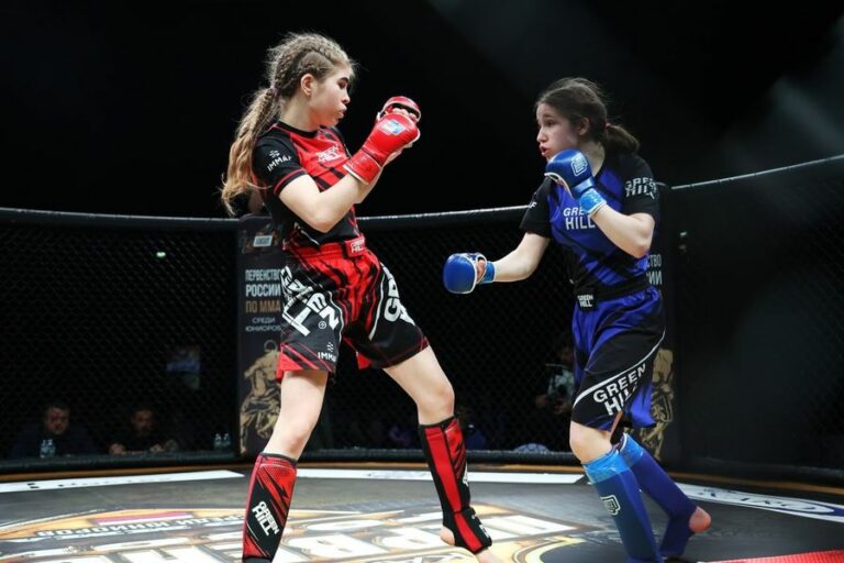 Александра Кипер выиграла первенство России по MMA